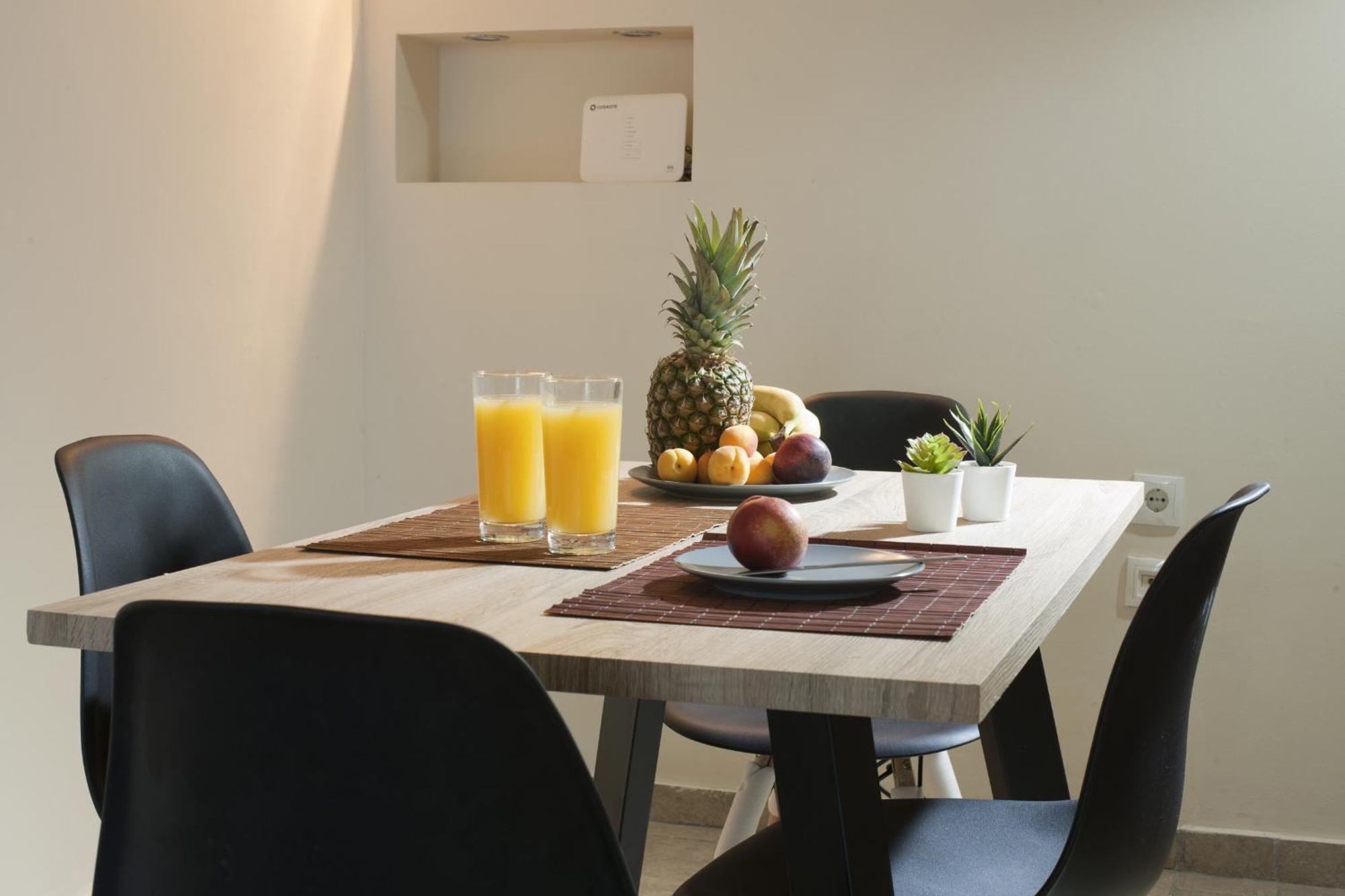 Comfortable Apartment At The Foot Of The Odeon Of Herodes Atticus 아테네 외부 사진